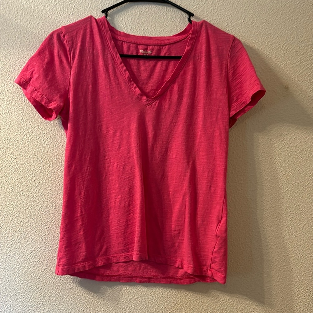 Madewell Basic Pink Vneck Size Small - image 1